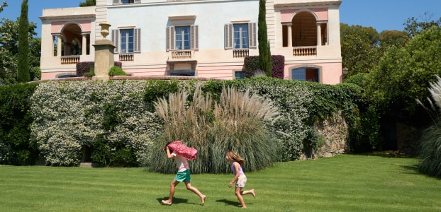 Explore family-friendly holiday homes.
