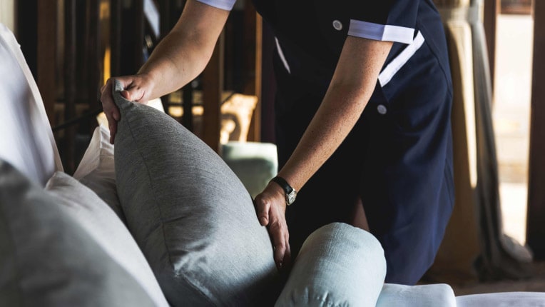 Flexible stays with great reviews