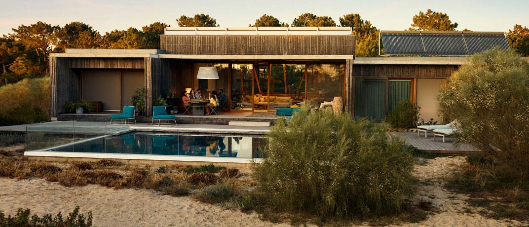 Find a private vacation home for your next trip and earn OneKeyCash on eligible bookings.