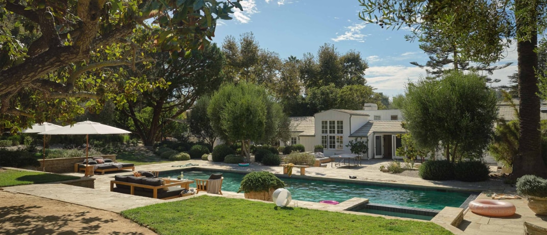 Save 10% on select properties when you stay seven days or more.
