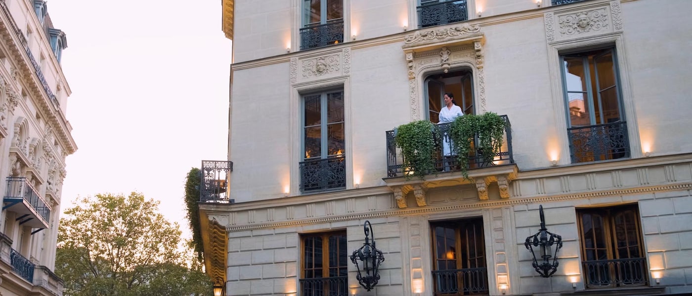 HCOM-NORAM-Global-7LongWeekendTrips2025-HP-Hero-DM-928x398.jpg?impolicy ...