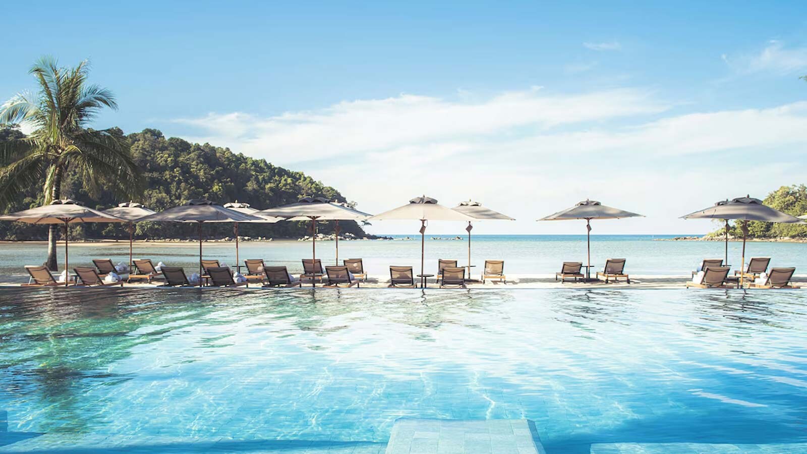 Discover exceptional stays loved by travelers