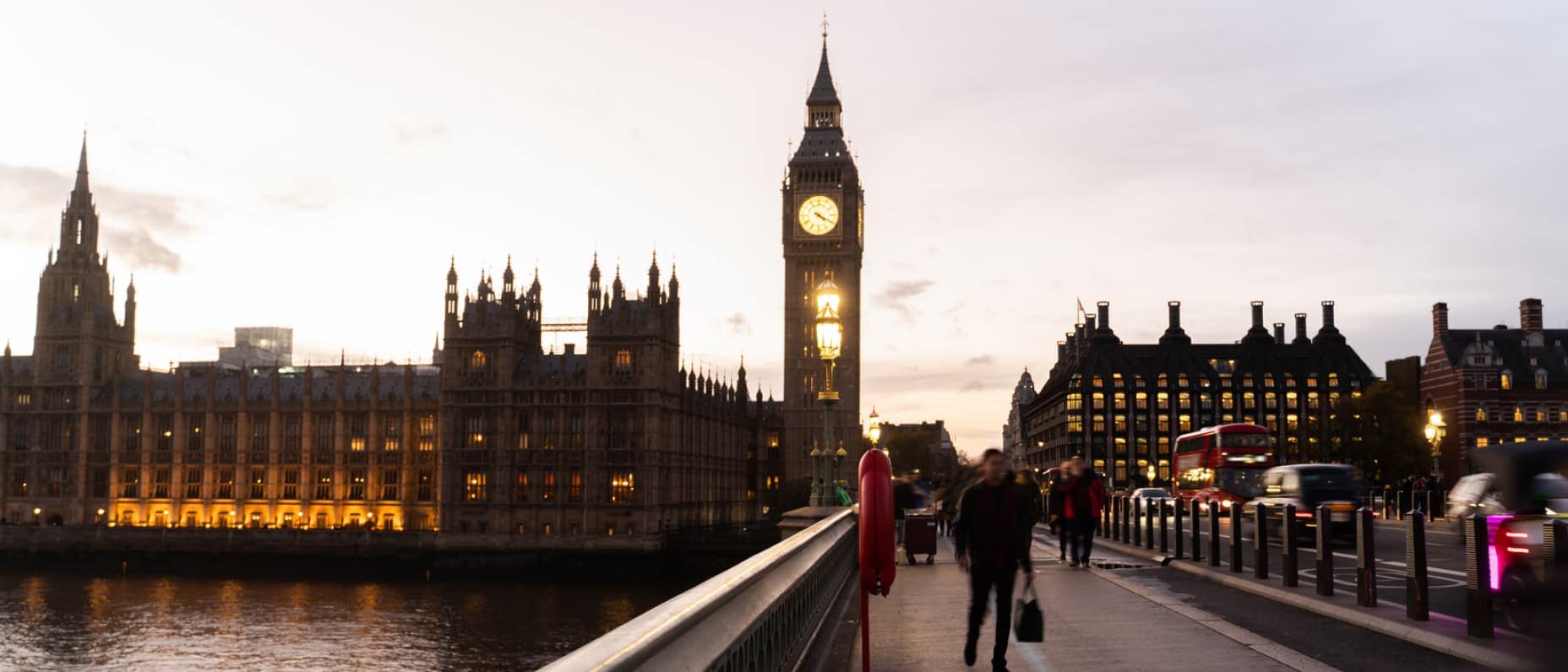 A view of London's Big Ben from Westminster Bridge at dusk