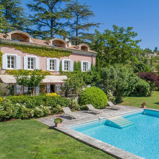 Réservez cette location de vacances dans les Alpes-de-Haute-Provence.