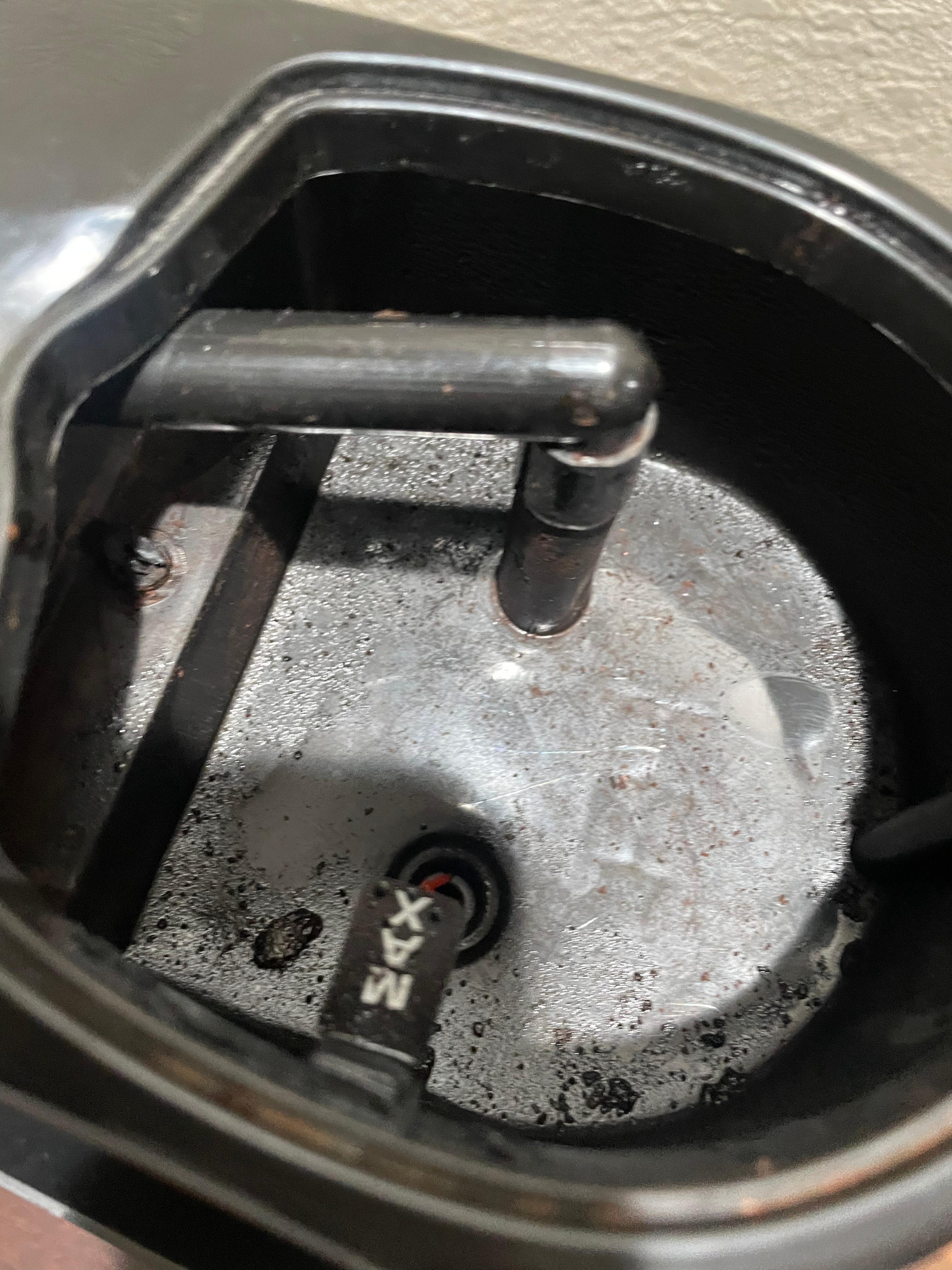 The water reservoir. This is more than one use like this - not even usable so gunked up.