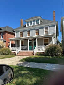 Stayed in right side of duplex.