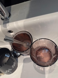 I had to put all the cups in the sink on the 4th day, added handwashing liquid soap