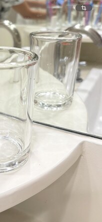 Al siguiente día, después de “aseada la habitación “ el mismo vaso SUCIO ‼️😡🤮