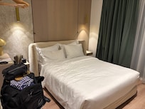 The bed was great and had a plug in for the iPhone so didn’t even use my charger