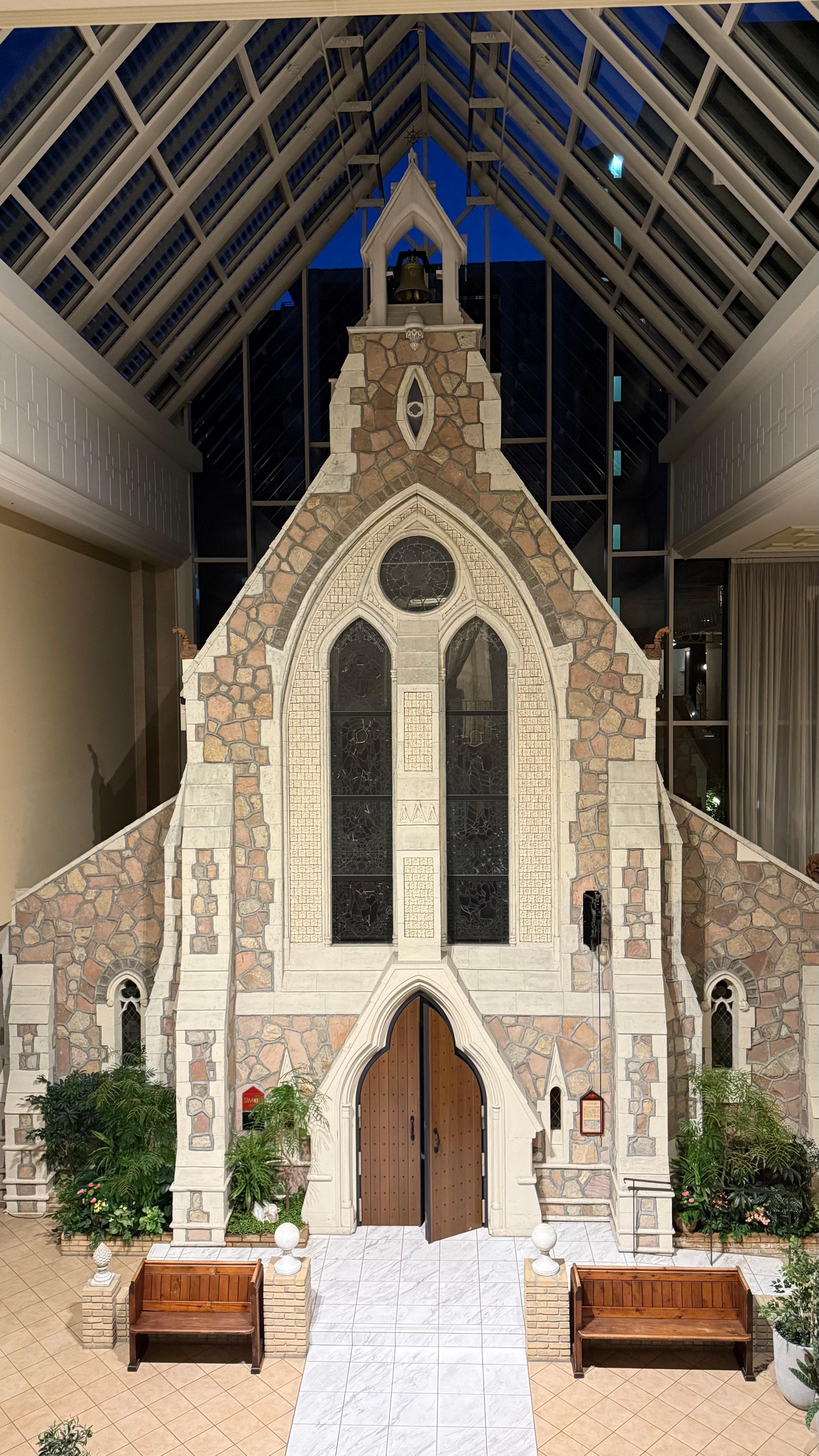 Beautiful chapel & wedding amenity.