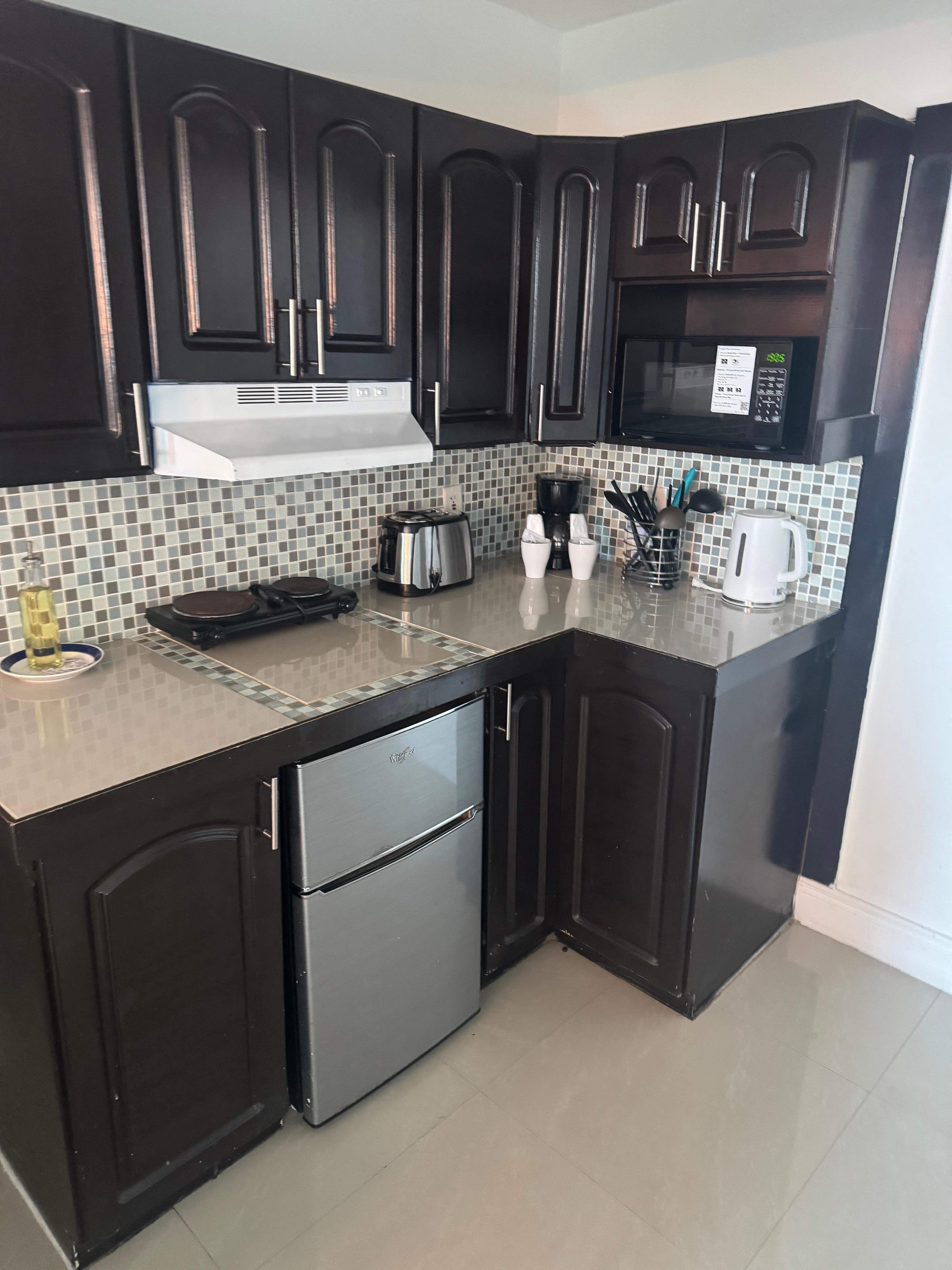 Had a hot plate for a stove and the top was rusted