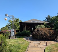Lovely tasting room 2 minutes walk away
