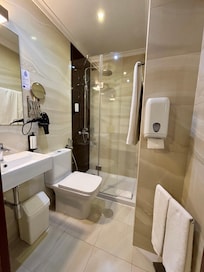 Modern bathroom