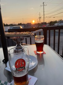 Restaurant lige ved siden af motellet