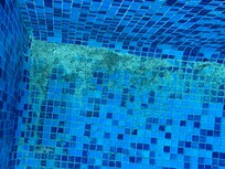 Sable de filtrage dans la piscine