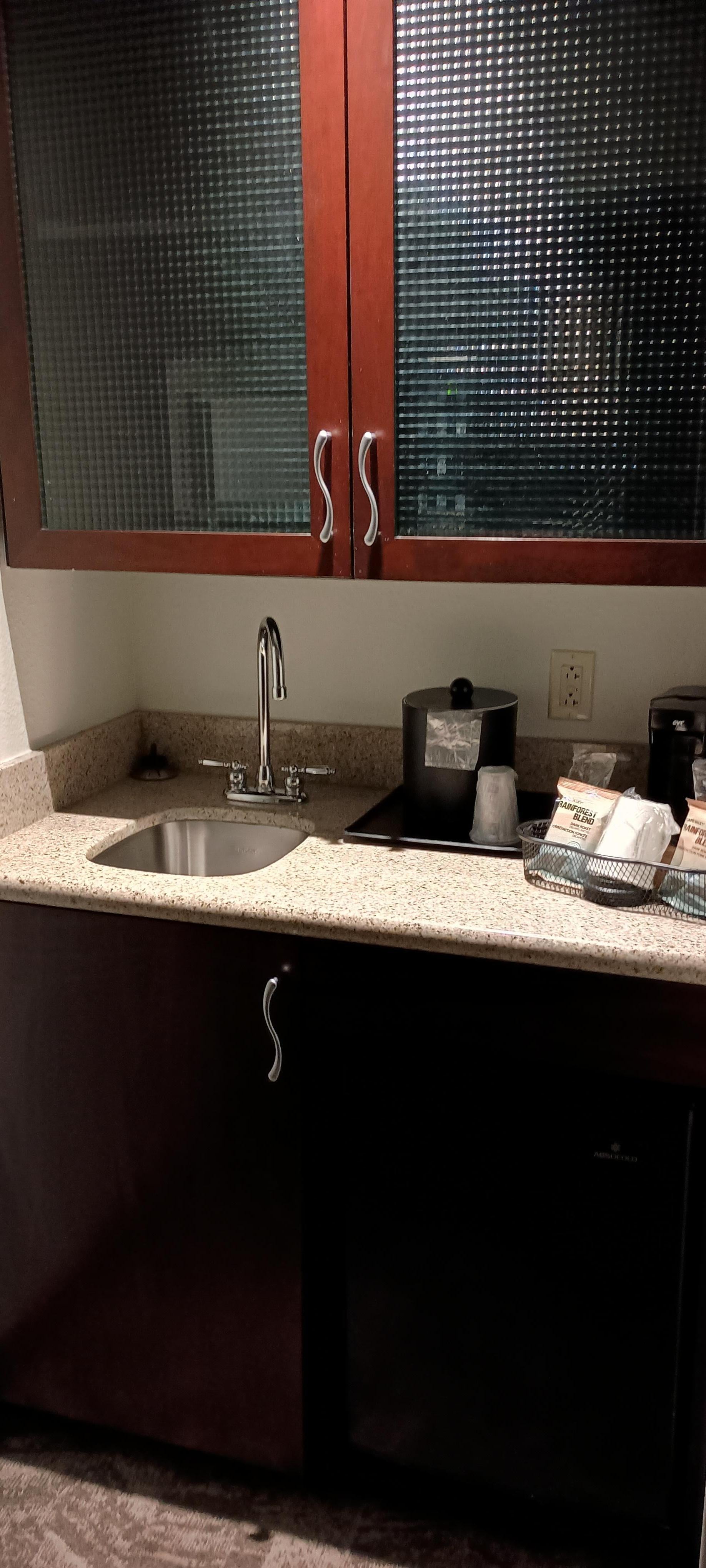 Convenient kitchenette 