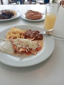 Incluye desayuno