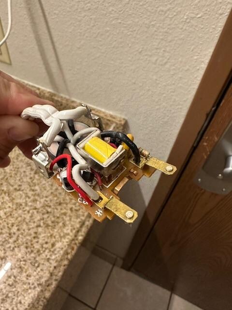 Interesting wiring job for the hair dryer