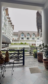 Walkway to expansion