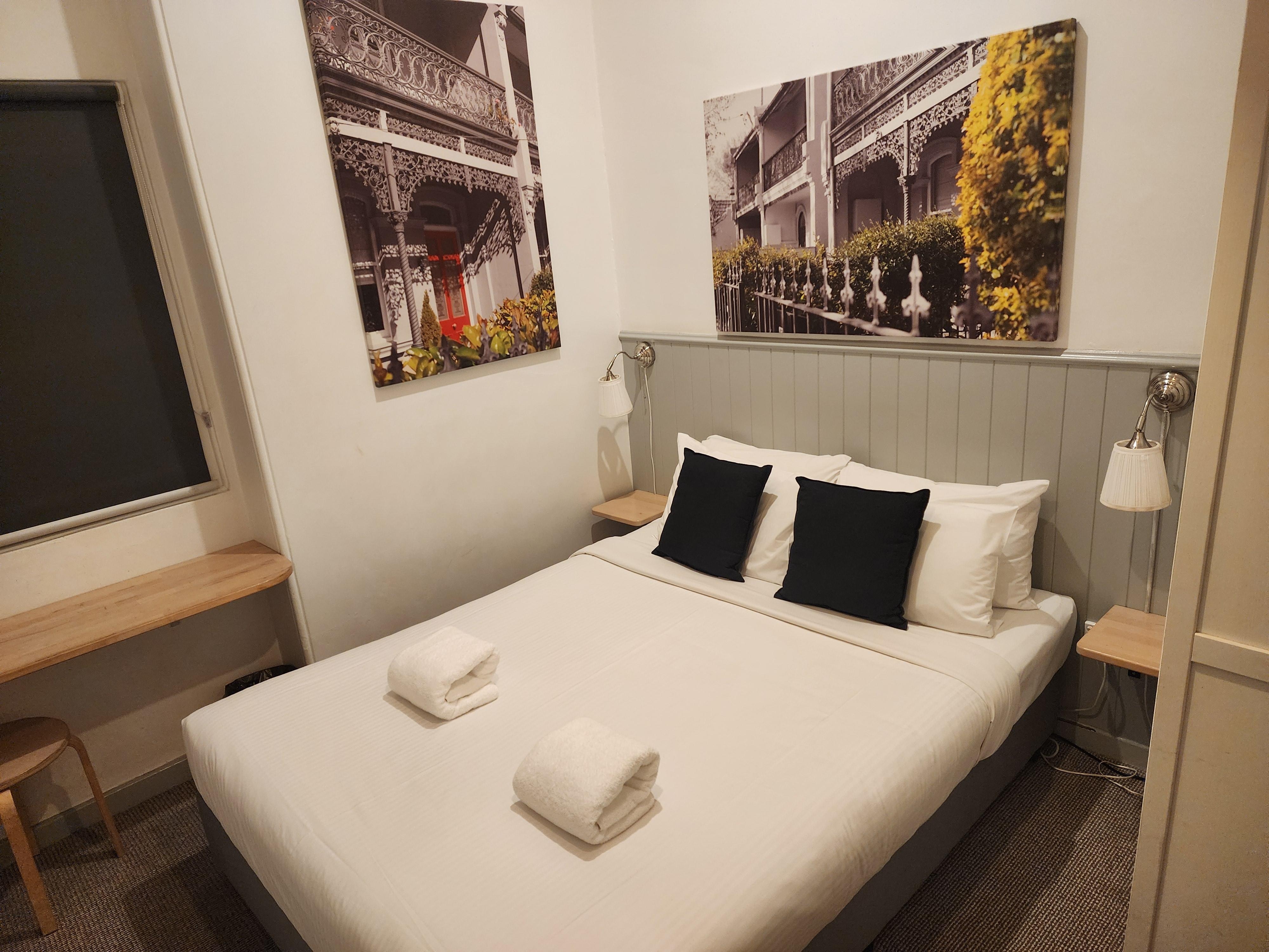 Queen bedroom