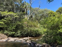 Gardner Falls nearby