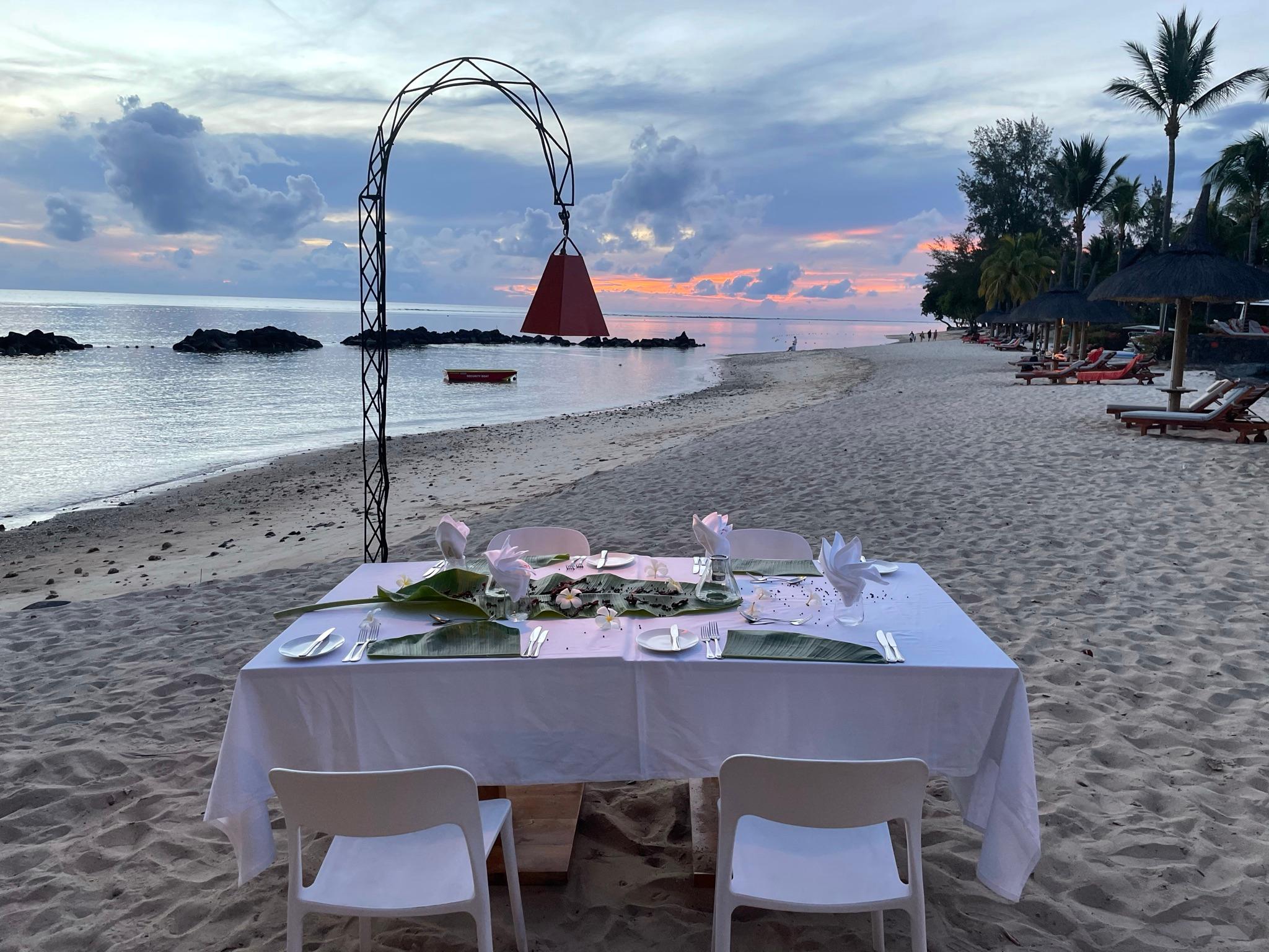 Table privée sur la plage