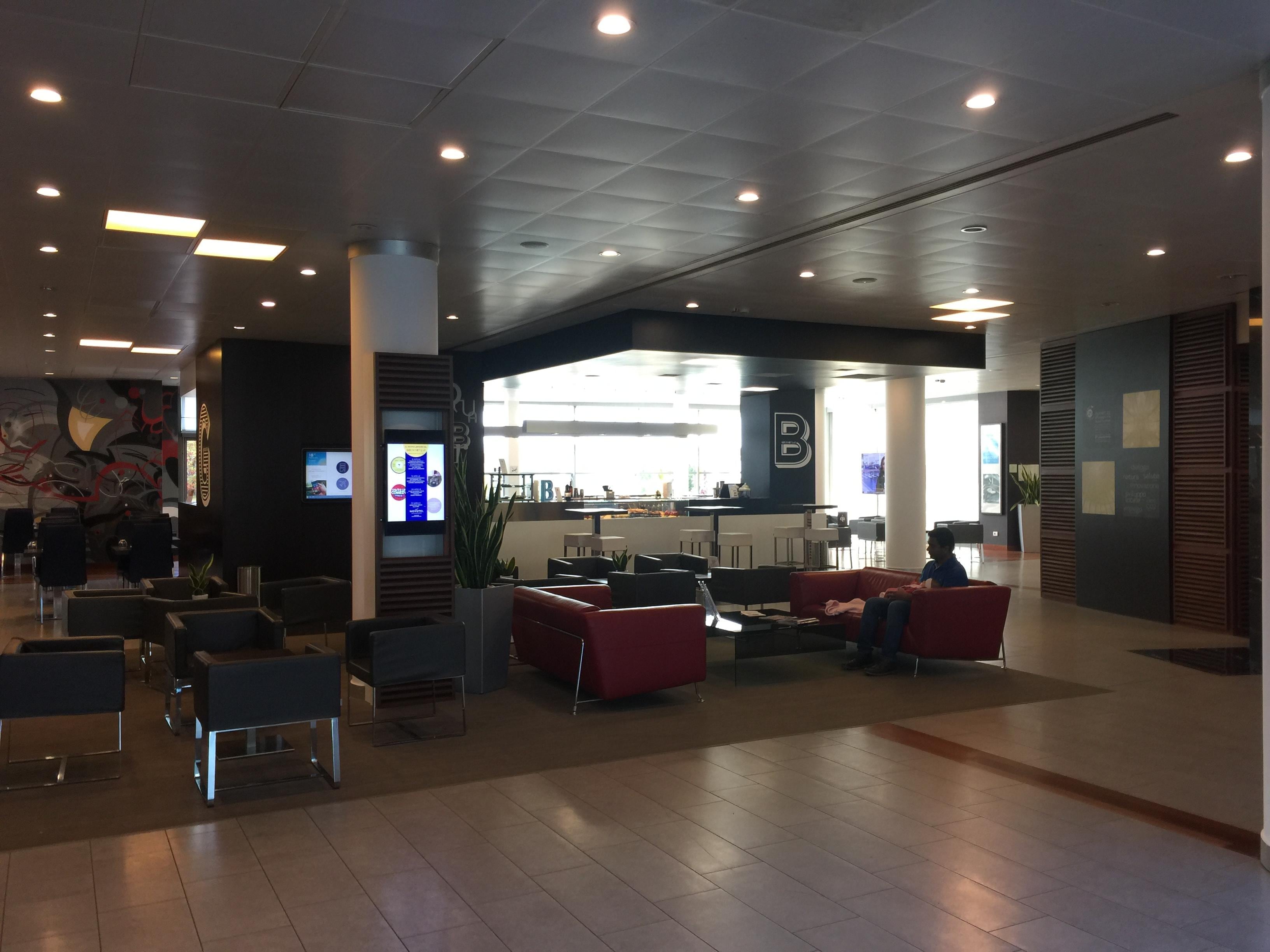 Lobby Bar