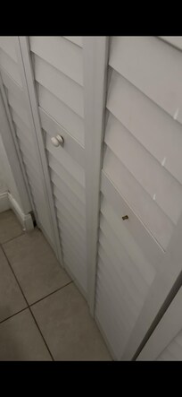 Wonky closet in bedroom
