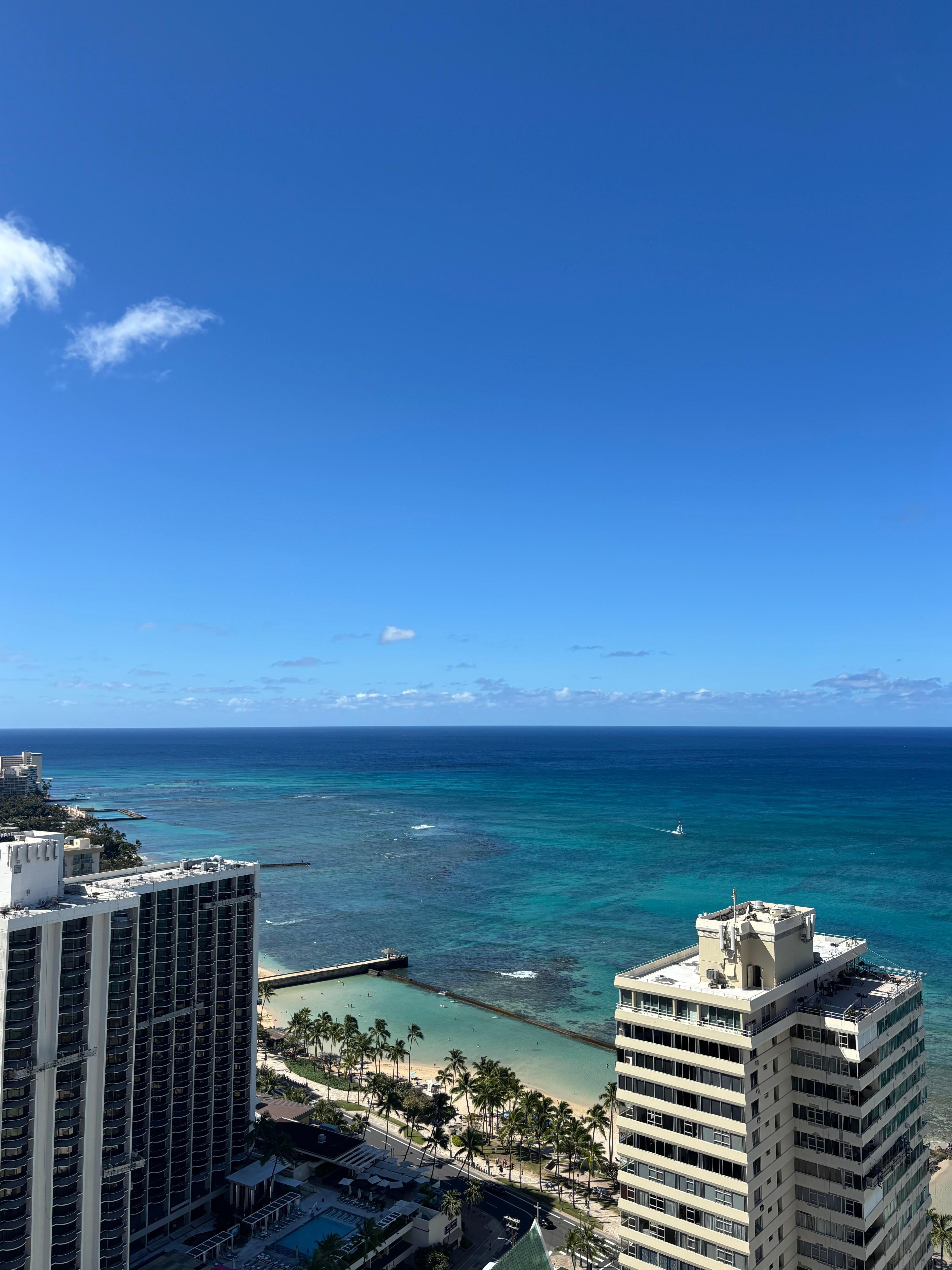 37th floor (Diamondhead view room)