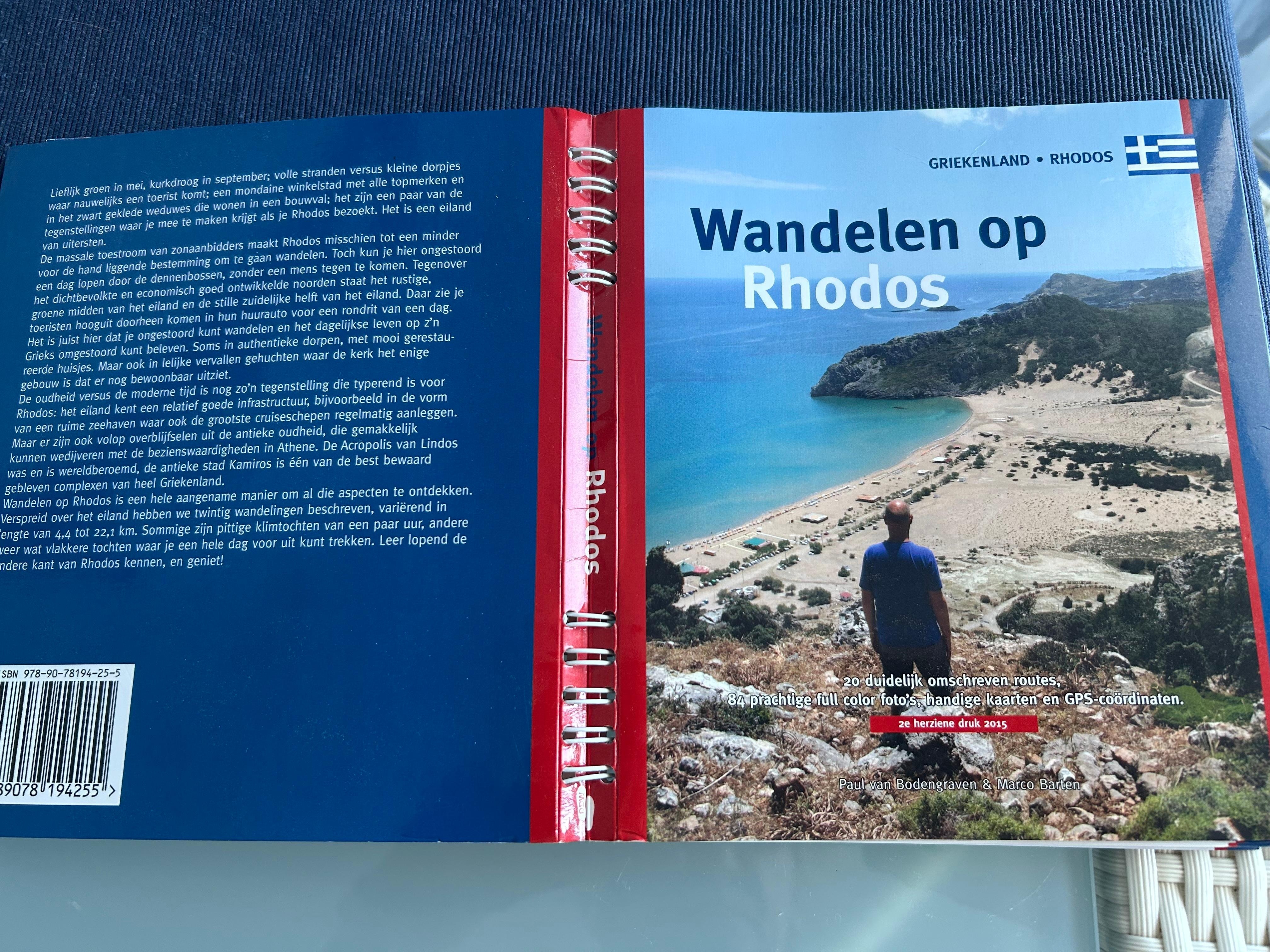Wandelboek “ one day walks” 