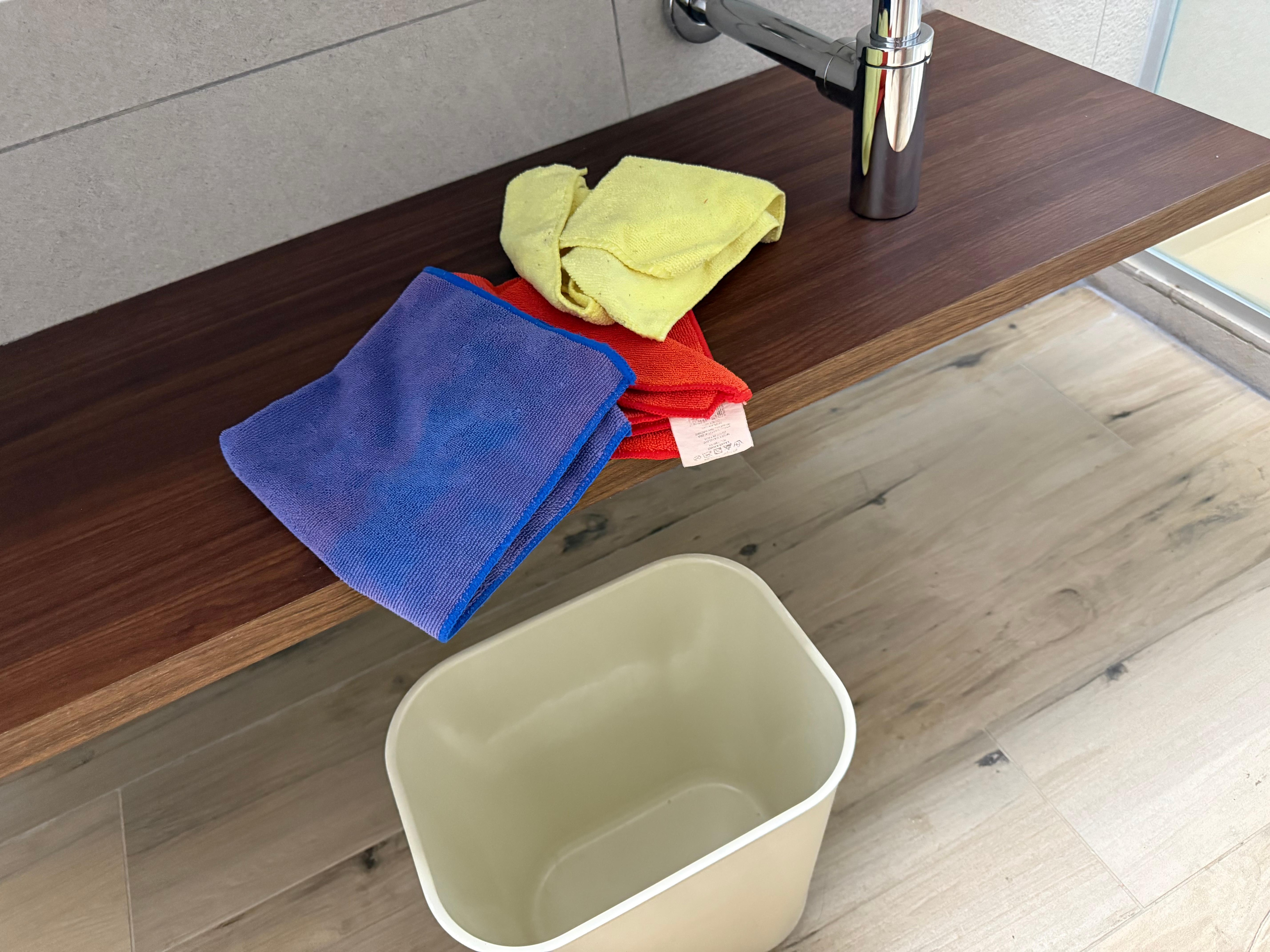 Cleaning towels left instead of fresh towels.