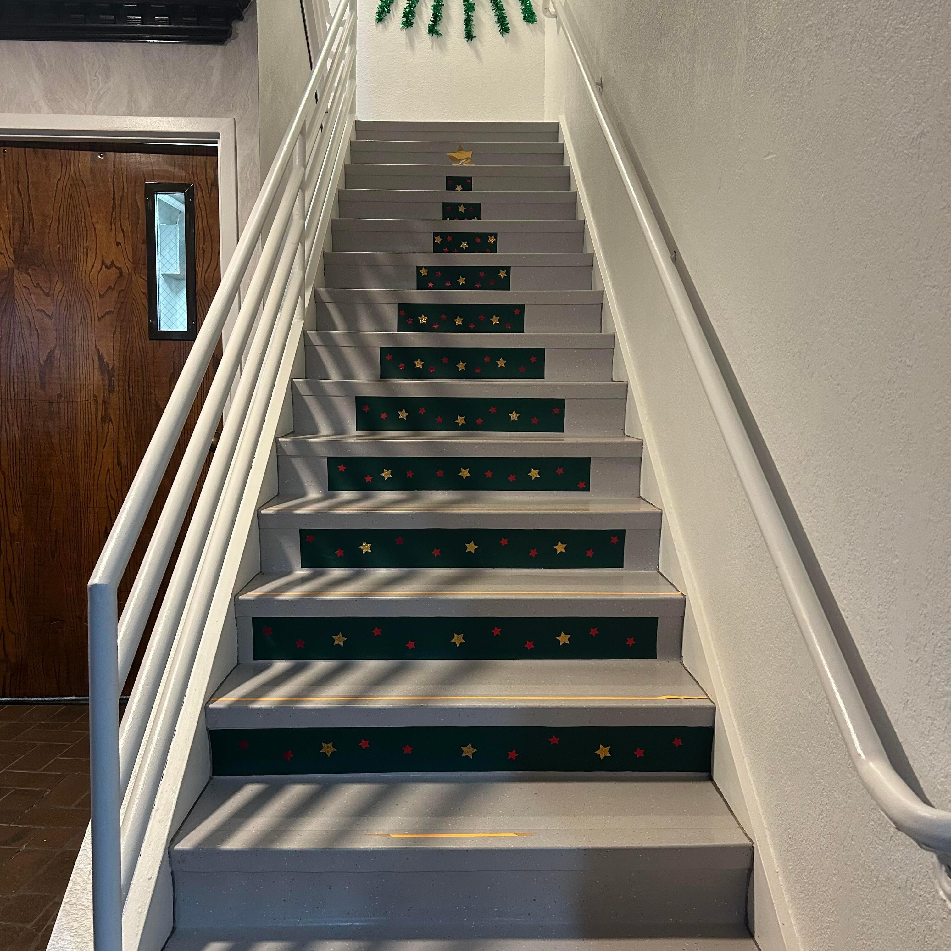 I love the decorations for Christmas! 