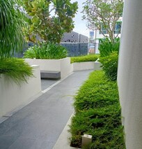 Small garden area 5th floor.