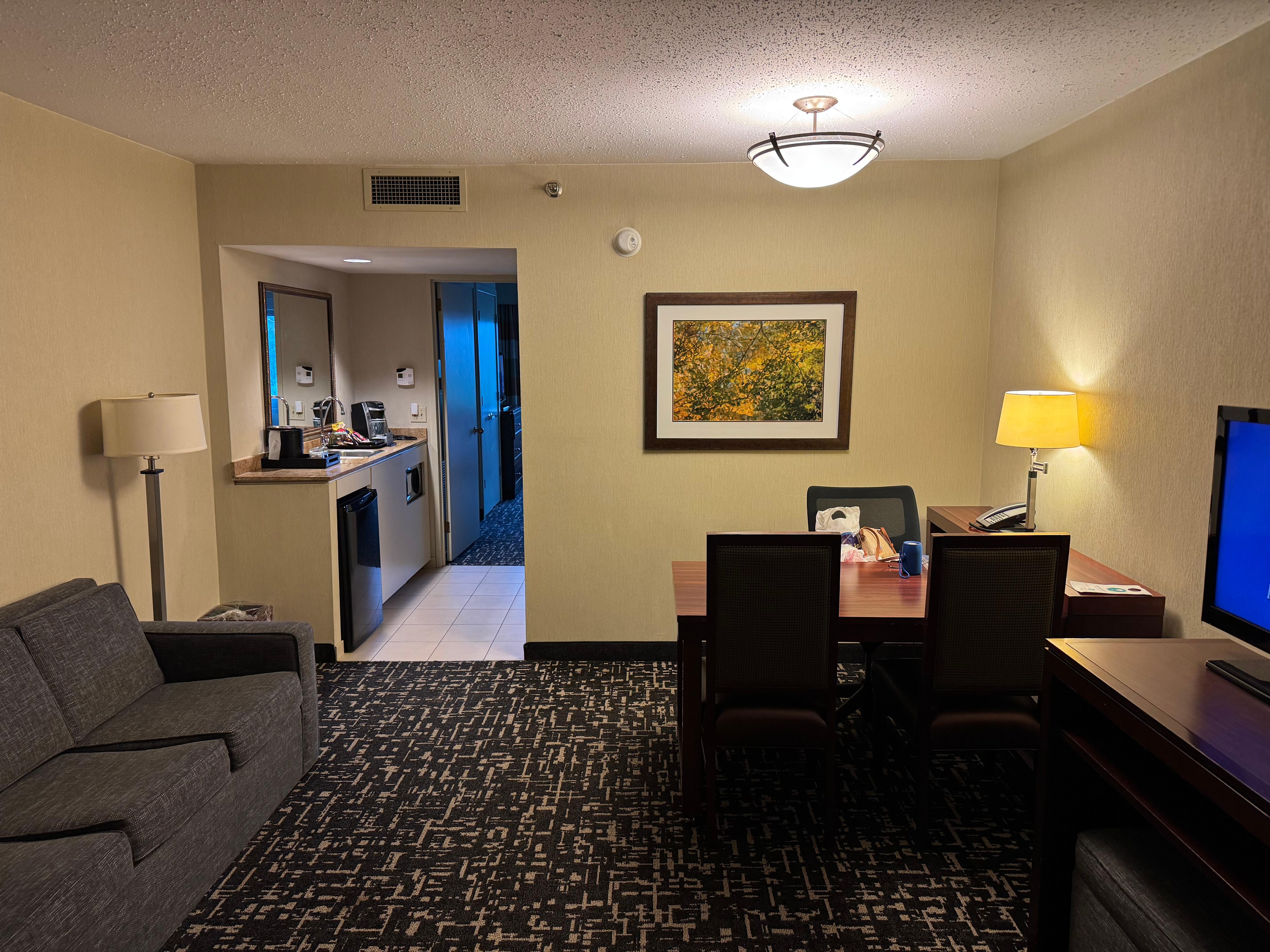 King, Premium Suite (5th FL), 1 King Bed, Non Smoking