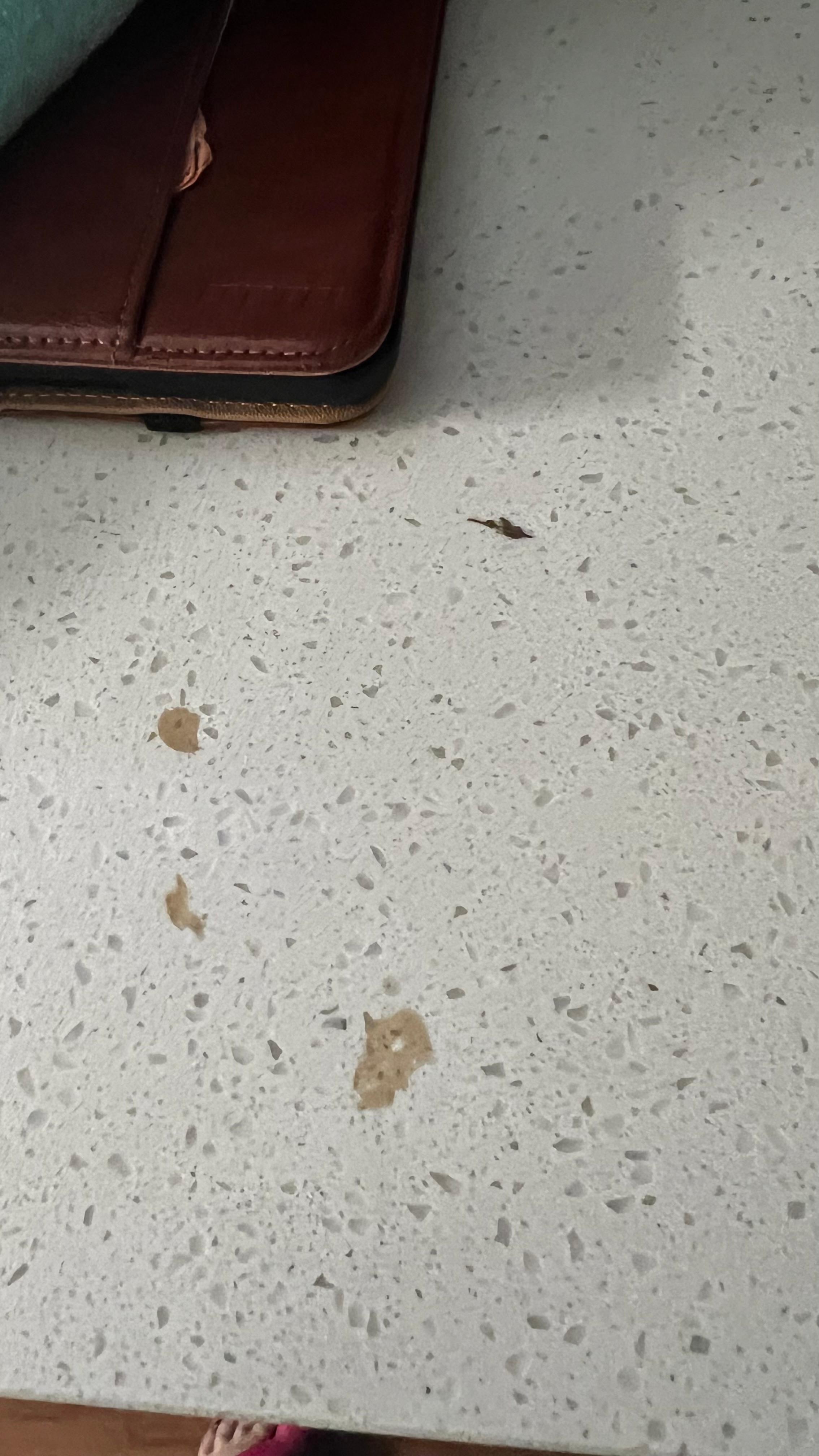 El counter está muy sucio