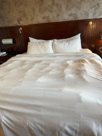 These linens are unacceptable for a Marriott hotel