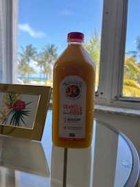 La vue de notre chambre avec du bon jus d’orange local.