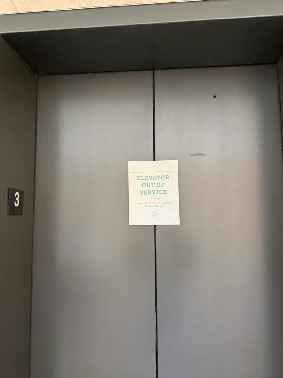 BROKEN ELEVATOR