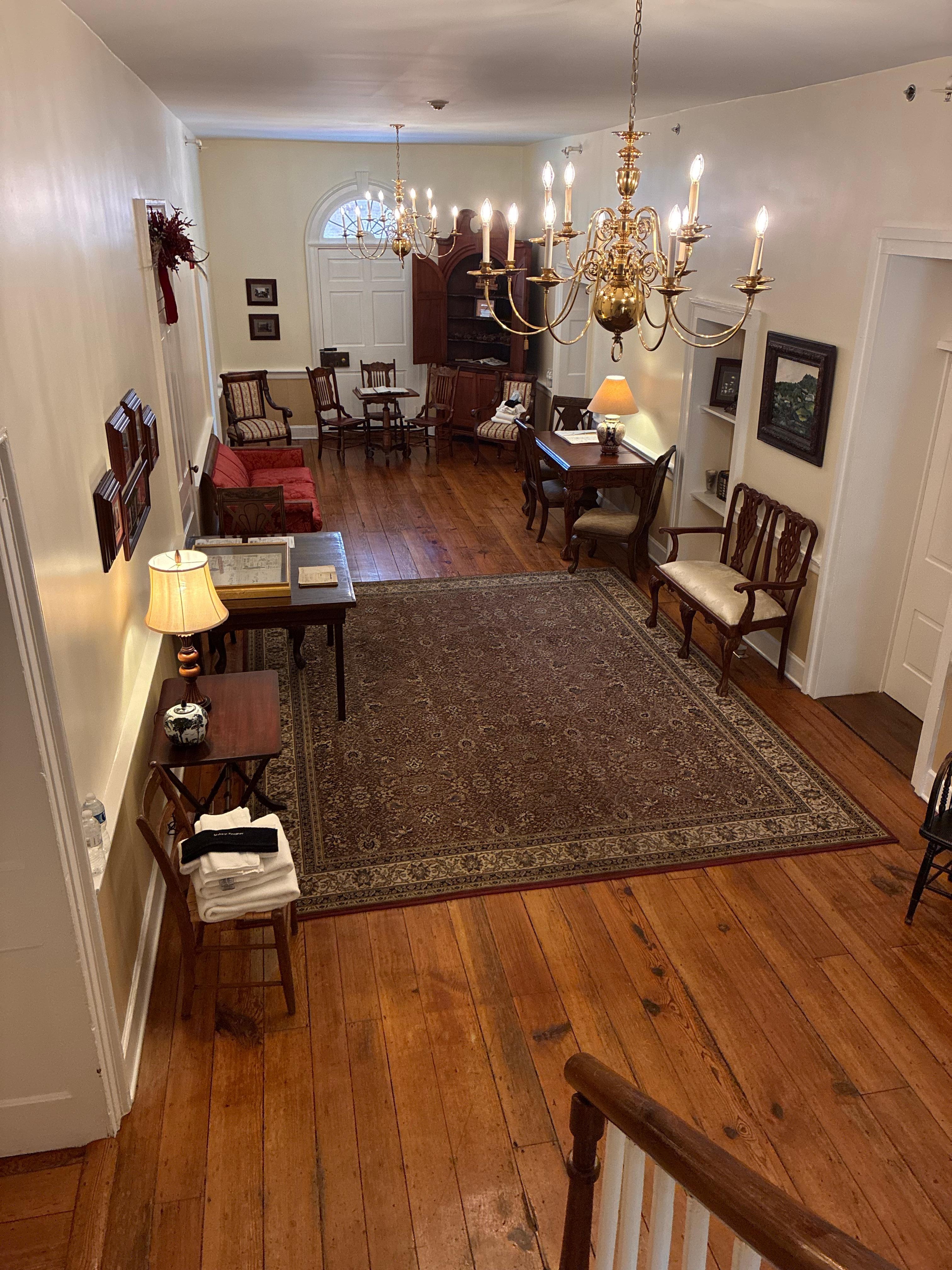 Center hallway to guest rooms