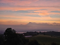 숙소에서 보이는 리기산(?)