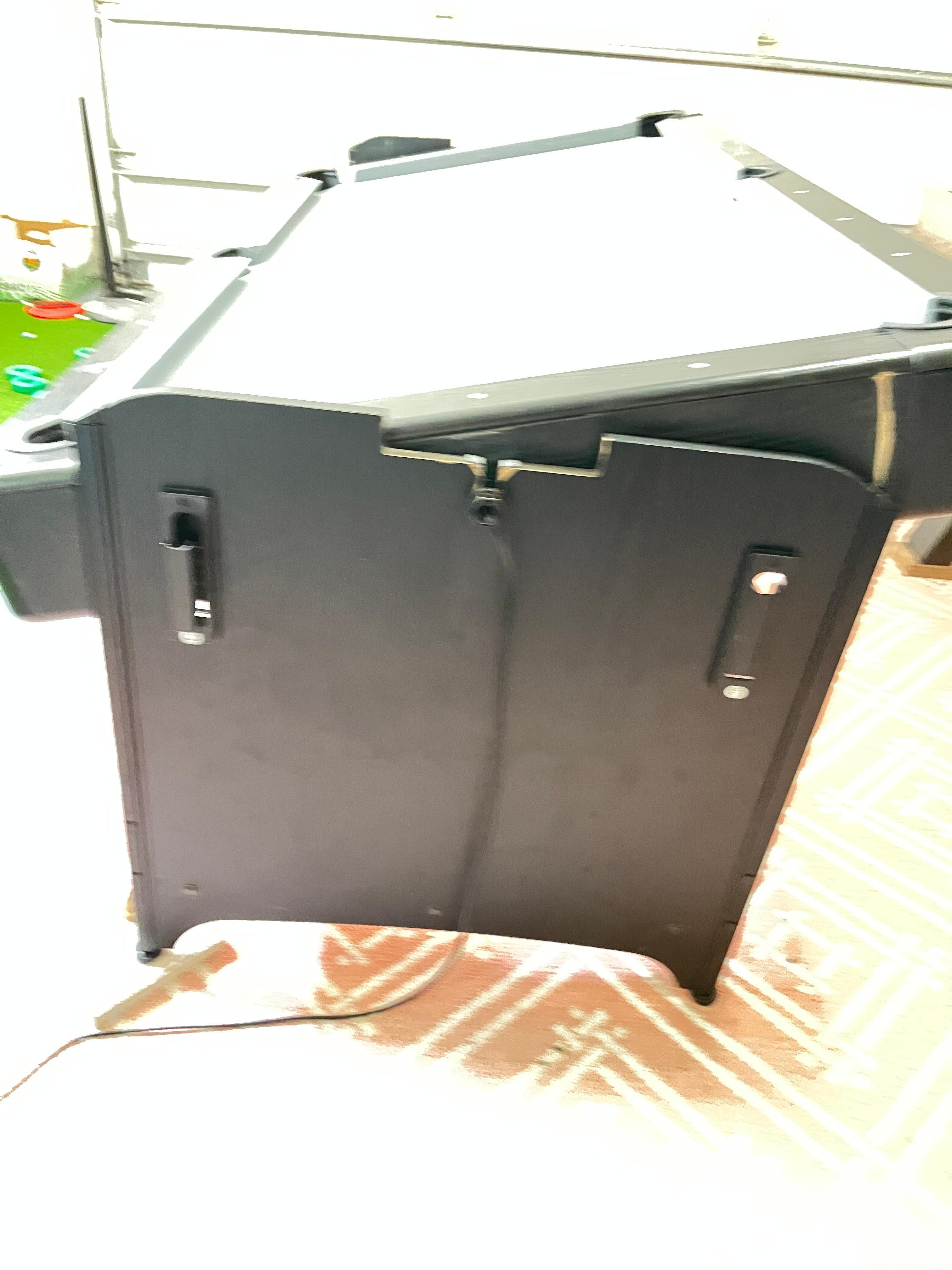 Air hockey broken mechanism