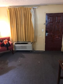 Carpet had construction waste