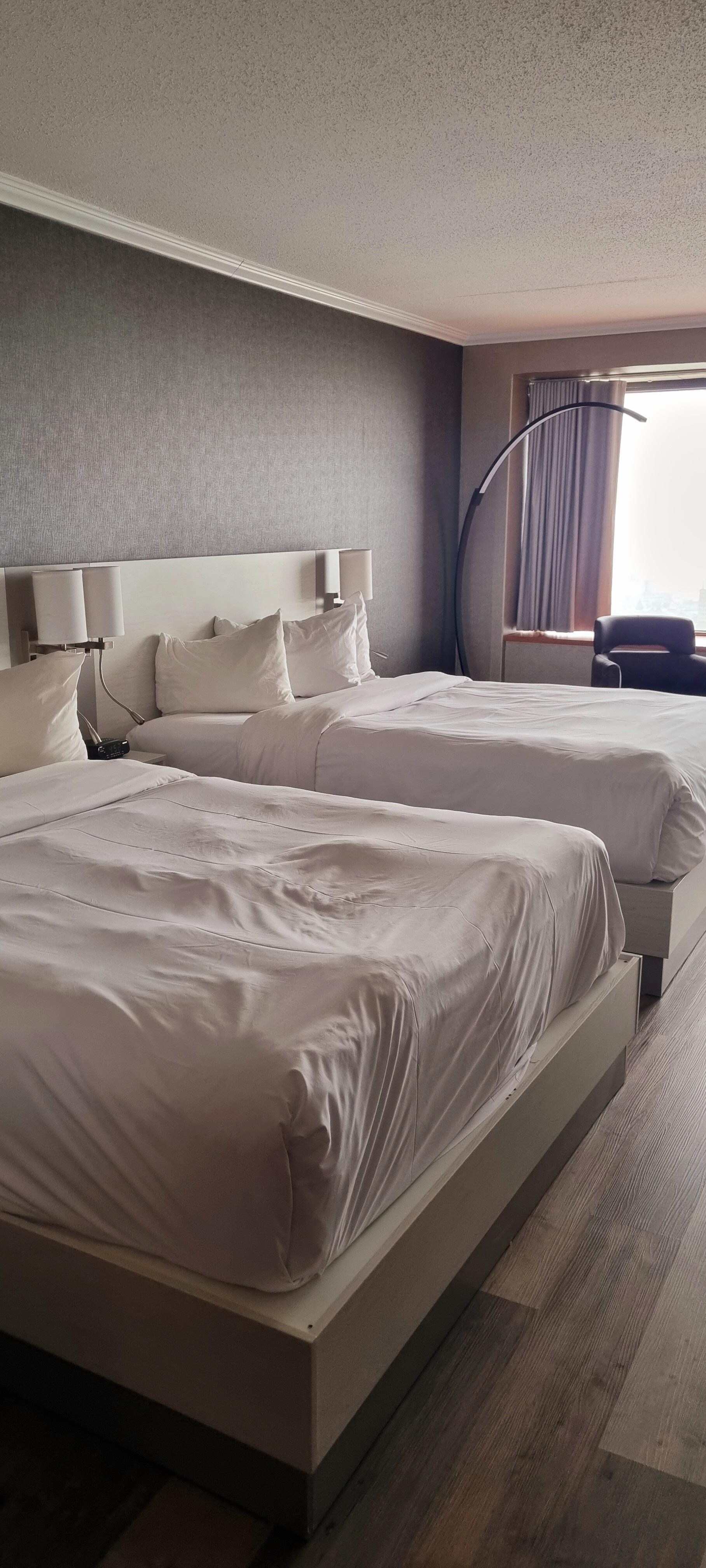 Chambre double supérieure 2 lits queen