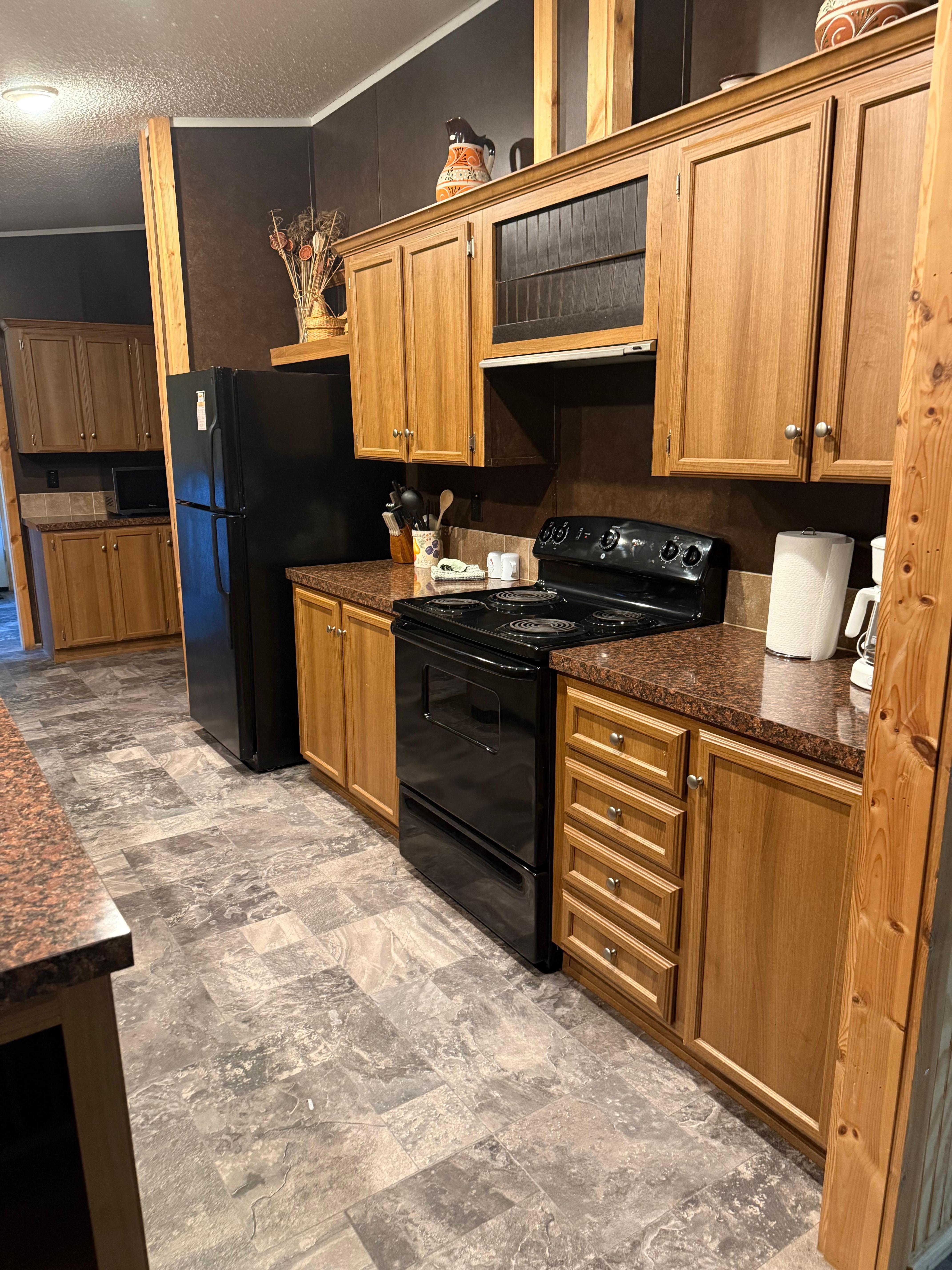 Full kitchen 