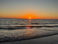 Beautiful beach and sunsets !