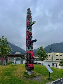 The park is only1/2 block away and they have these great totems and the whale sculpture plus great views of the water.