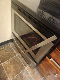 Oven handle was broken (they fixed it)