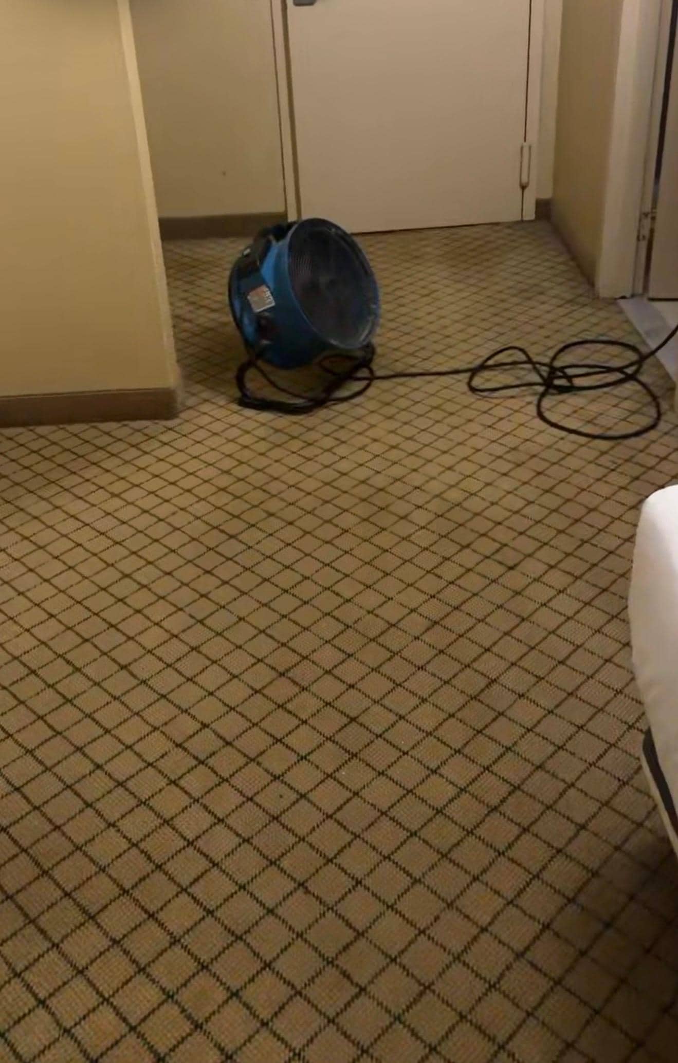 No aire acondicionado baño sucio 