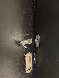 How to make a cheap doorlock to the bathroom