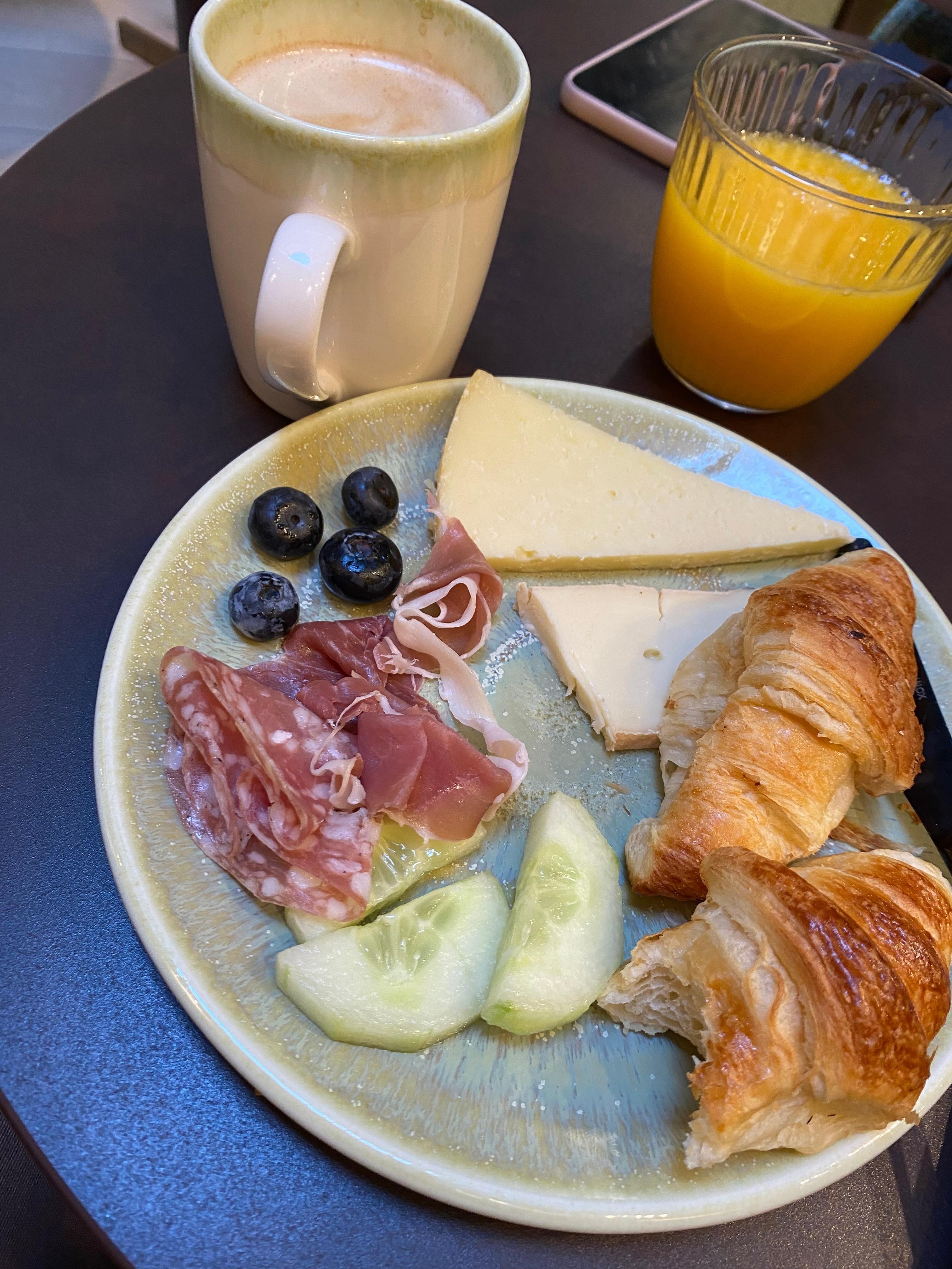 Väldigt fin frukostbuffé